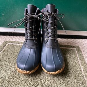 Tommy Hilfiger Dark Blue Boots with Light Gray Accents